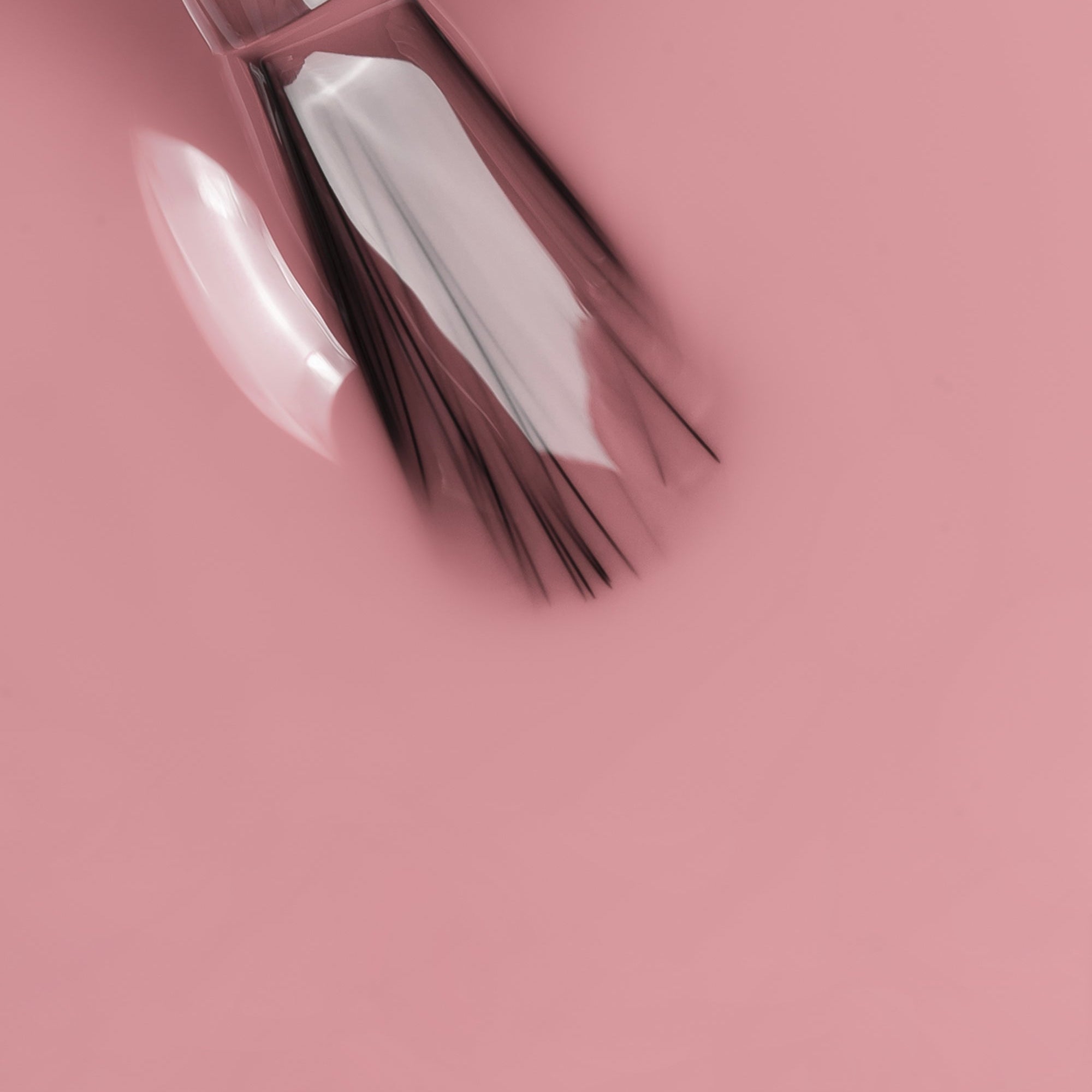 Mesauda Shine N'Wear 241 ATENA smalto applicato colore rosa