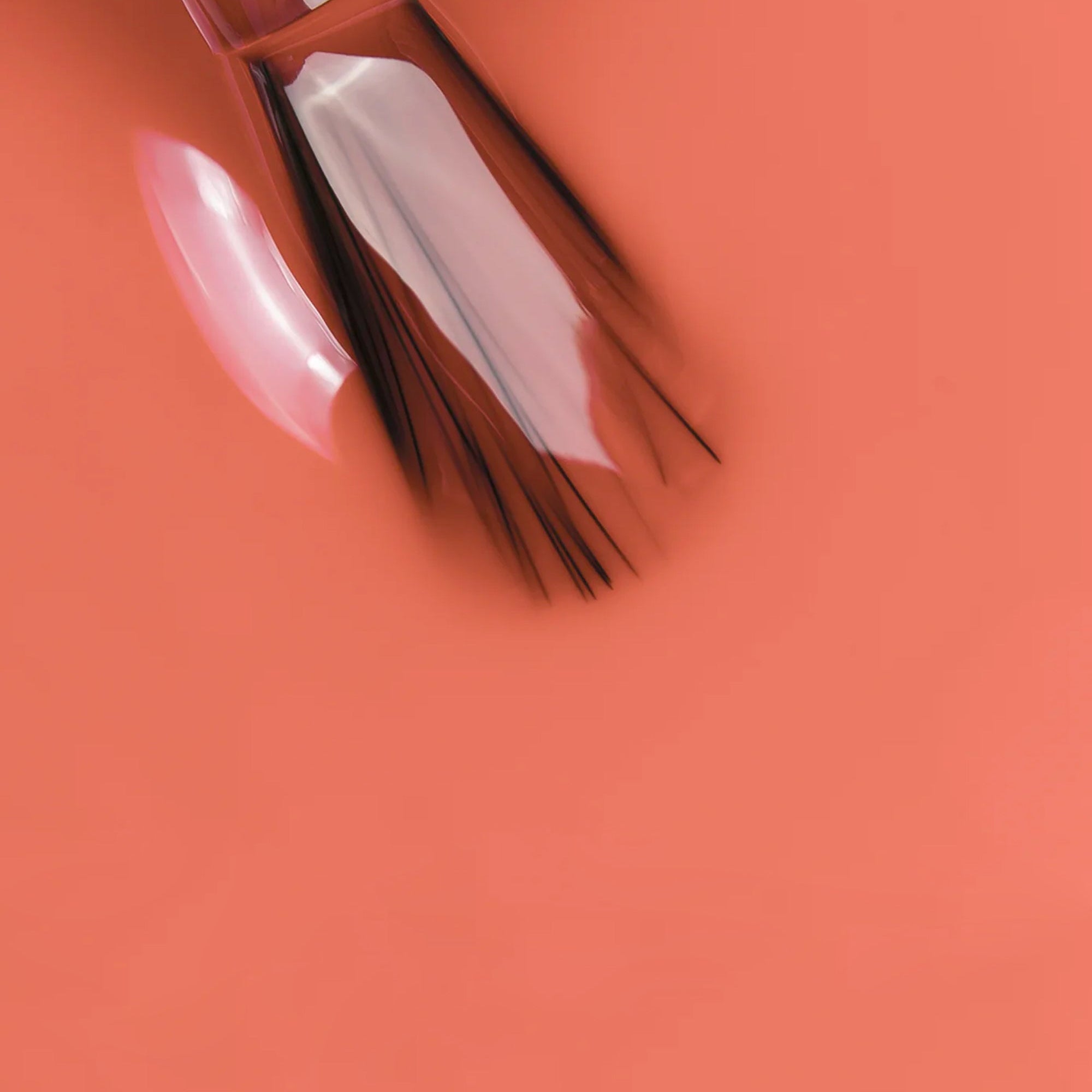 Mesauda Shine N'Wear 251 PEACHY NUDE smalto applicato colore arancione