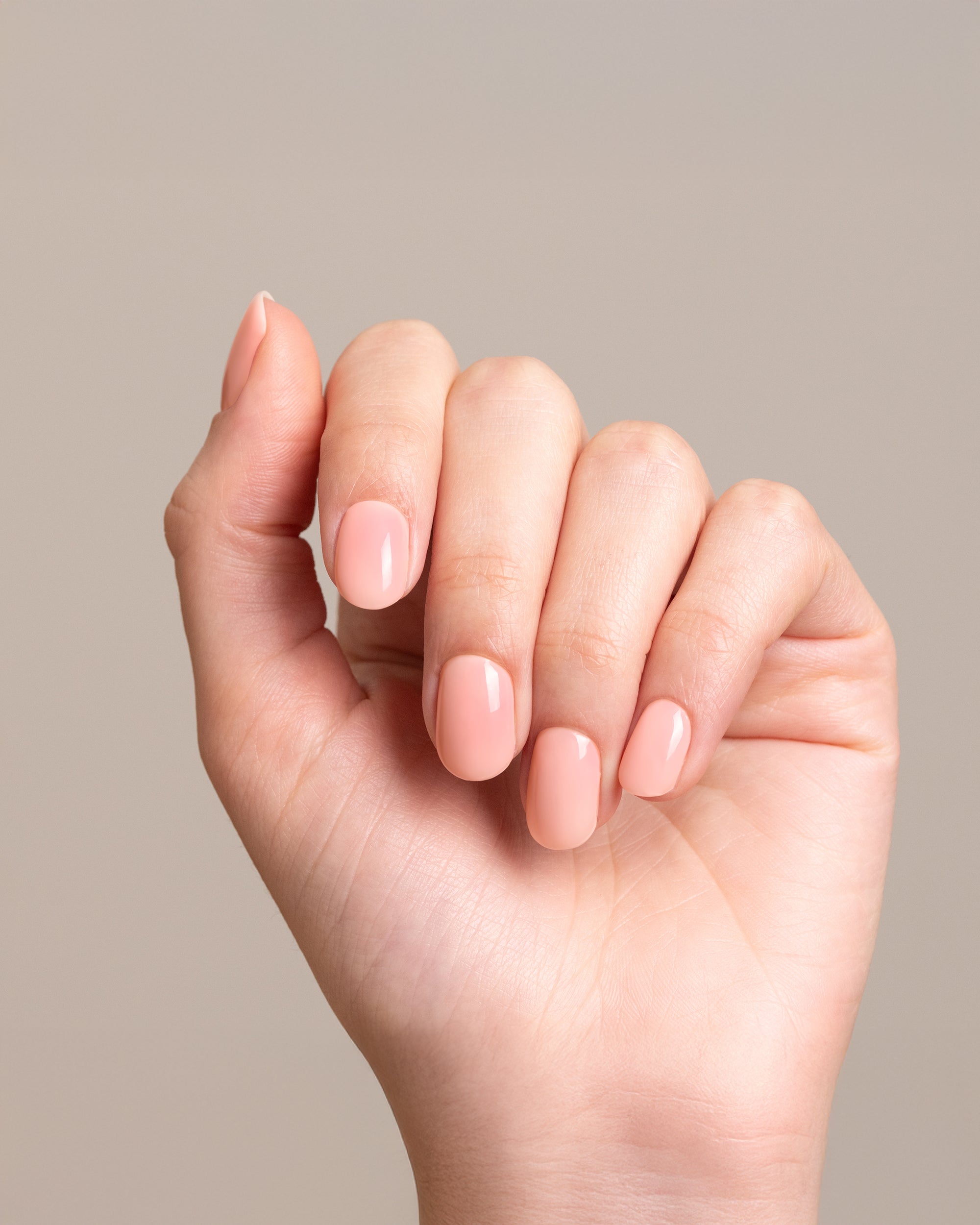 Mesauda Gelegant 214 PEACH TART smalto semipermanente applicato su unghie mano colore rosa