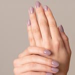 Mesauda Gelegant 312 ANGORA smalto semipermanente applicato su unghie mano colore rosa antico