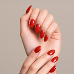 Mesauda Gelegant 513 VITTORIA smalto semipermanente applicato su unghie mano colore rosso
