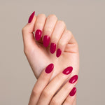 Mesauda Gelegant 606 CHERRY ON TOP smalto semipermanente applicato su unghie mano colore bordeaux
