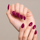 Mesauda Gelegant 609 TAKE ME OVER smalto semipermanente applicato su unghie mano colore bordeaux