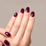 Mesauda Gelegant 615 ROUGE NOIR smalto semipermanente applicato su unghie mano colore rosso