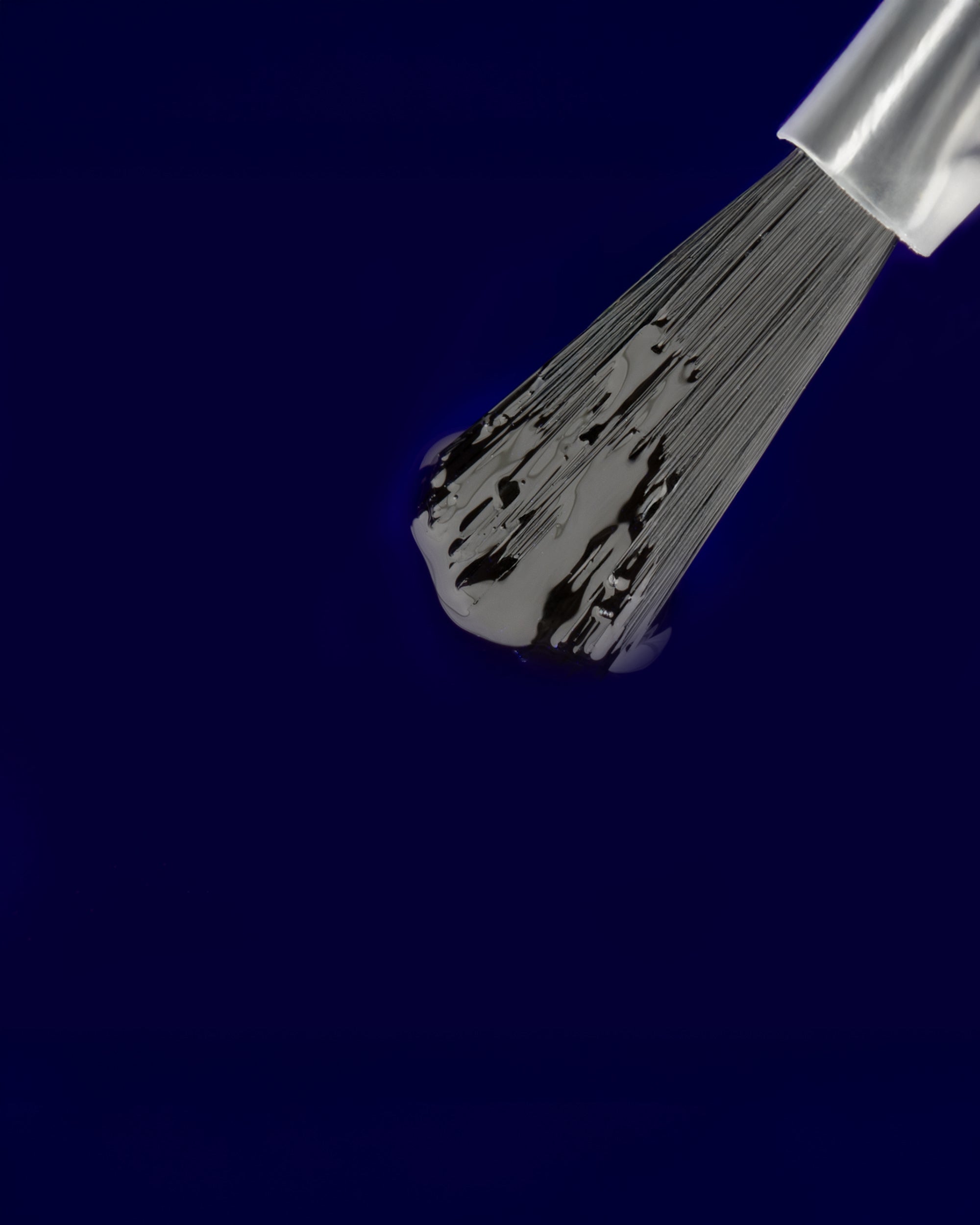 Mesauda Gelegant 715 MIDNIGHT smalto semipermanente colore blu campione